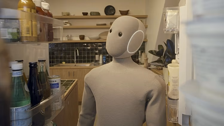 "Otkačene" inovacije 2025: Godinu obeležili roboti i AI uređaji