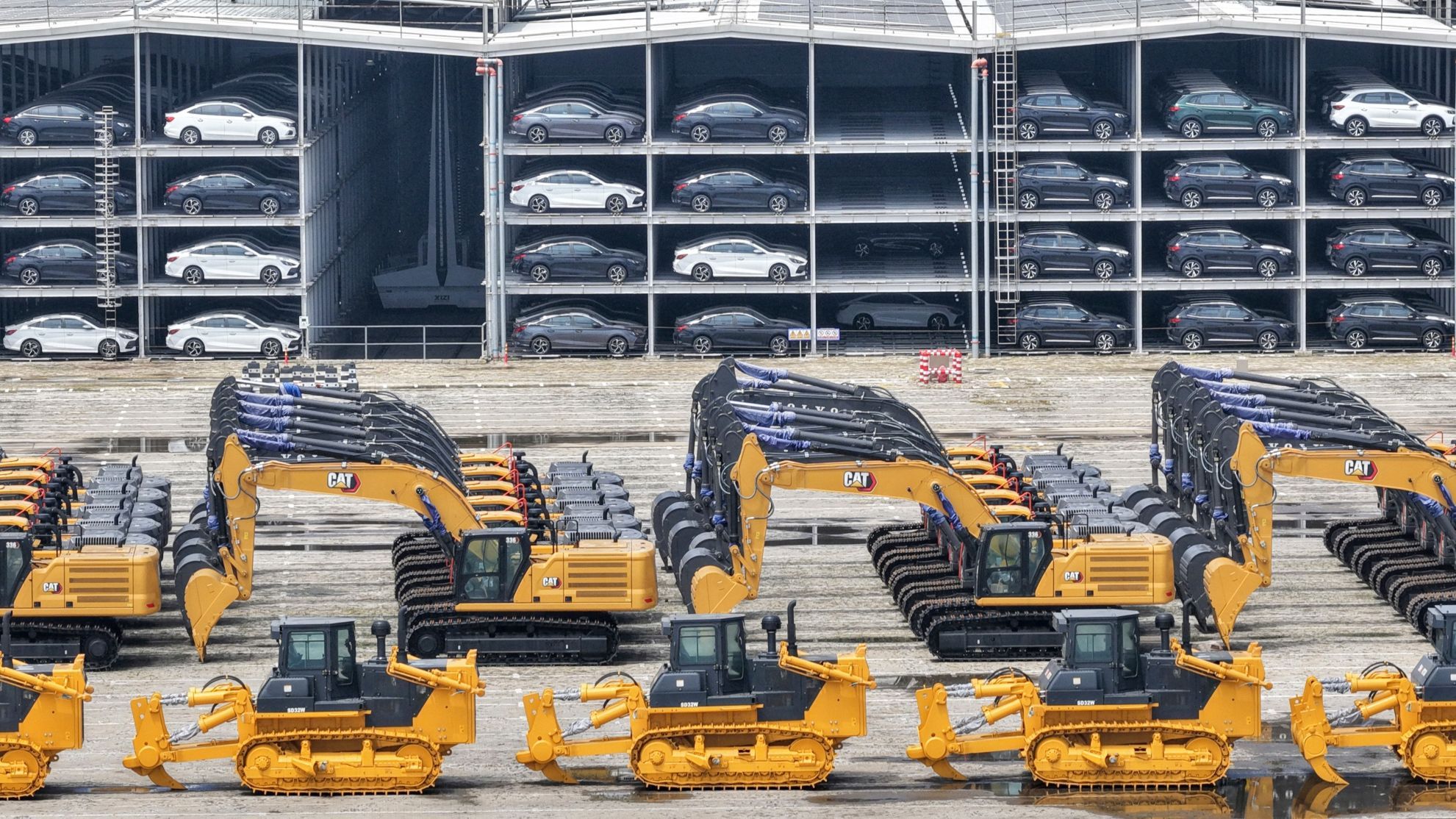 Auto-industrija između preokreta, kineske ekspanzije i oporavka Tesle