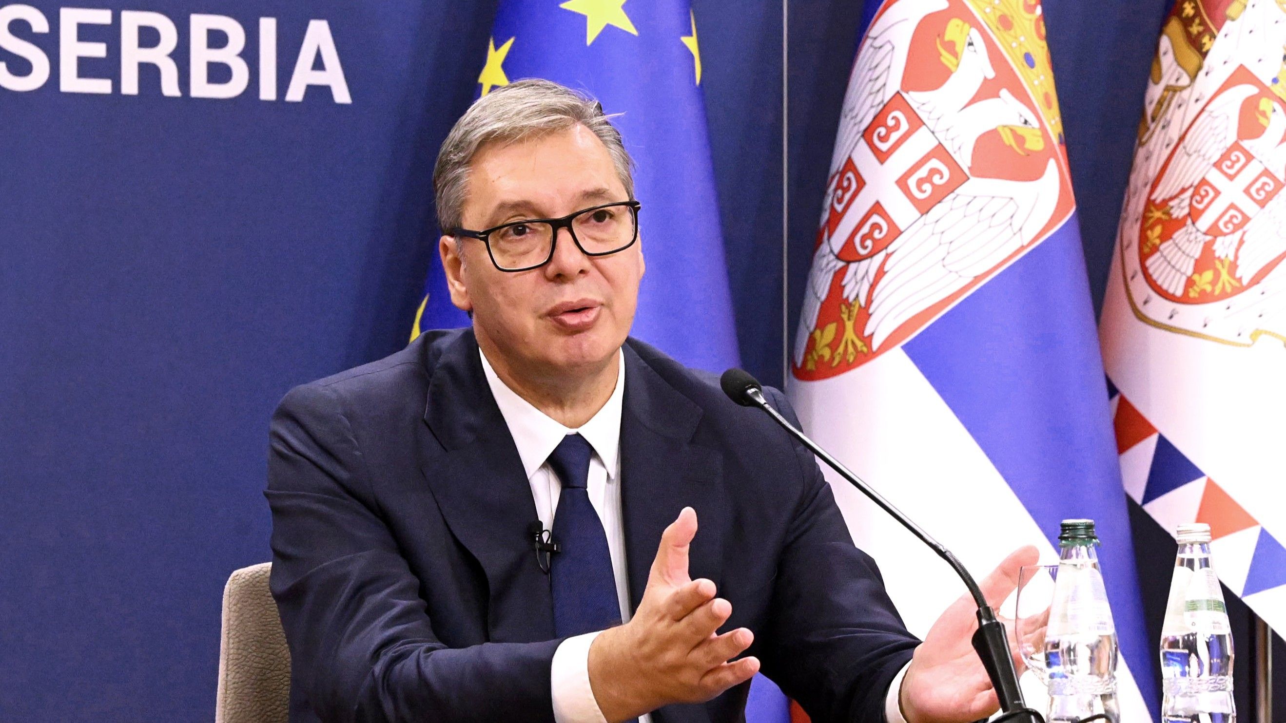 Veće plate državnim službenicima, povišica i za penzionere