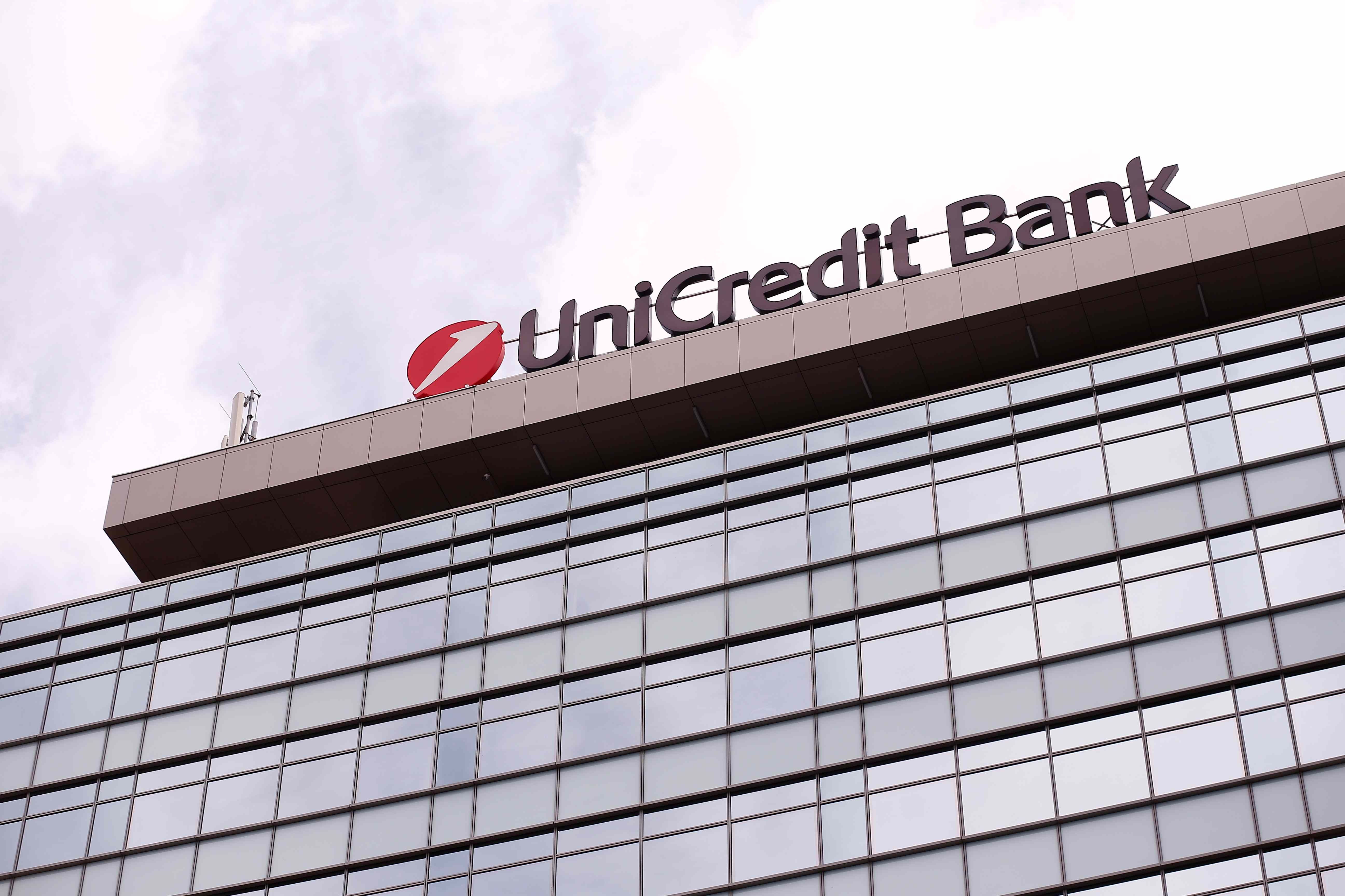 Nove tri kompanije sa mini-obveznicama preko UniCredita