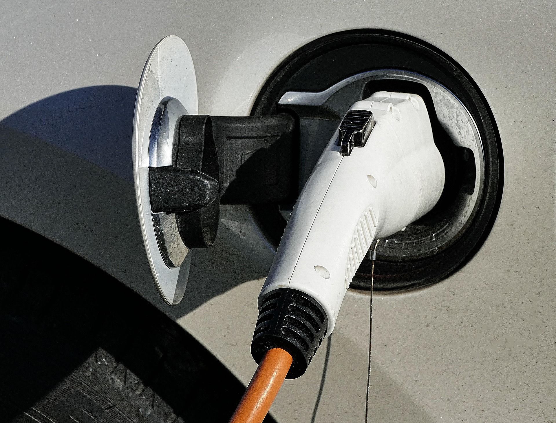 Suzuki predstavio prvi električni kei automobil