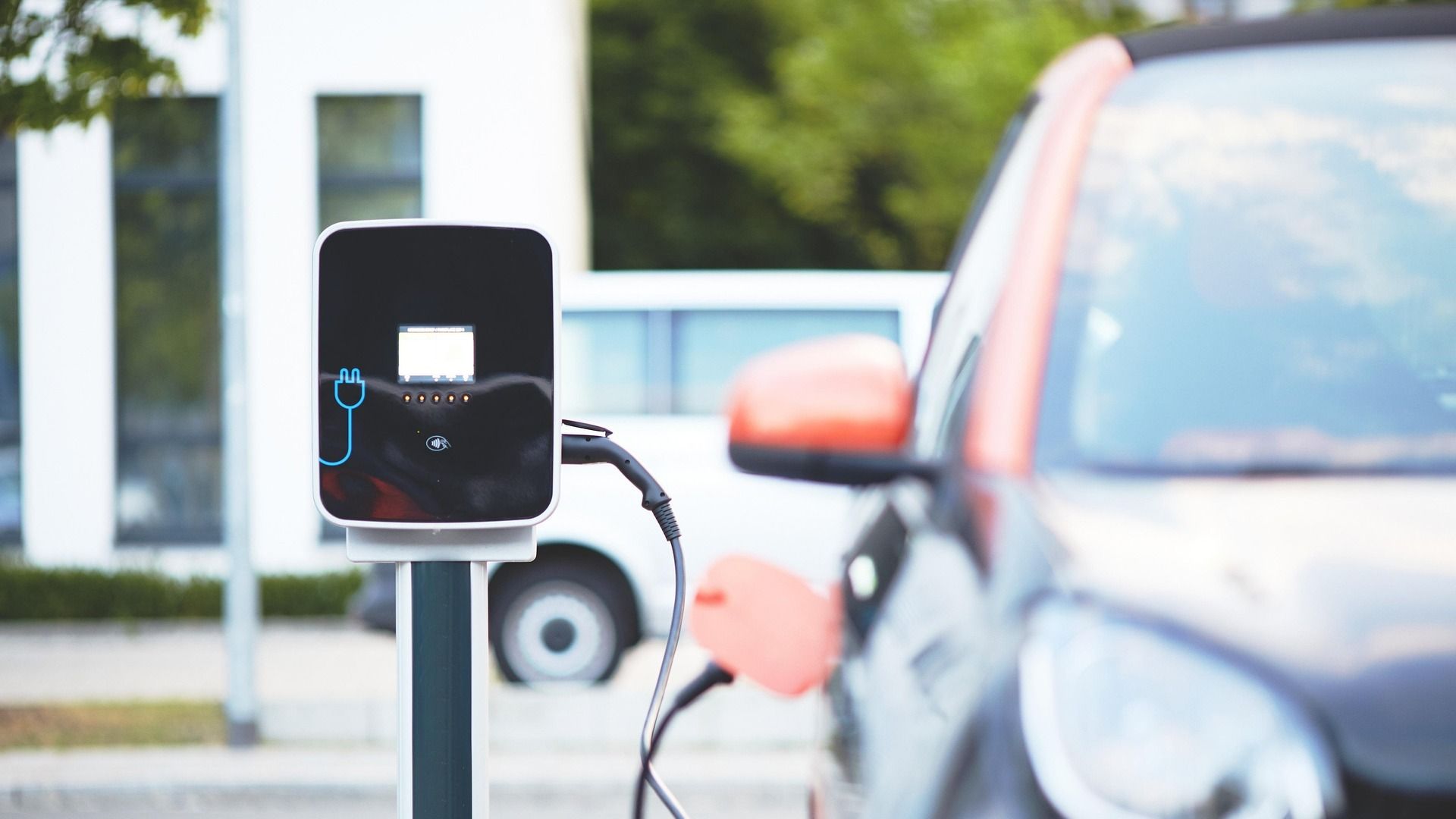 Pravi li još neko elektromobile: Kina samo u novembru izvezla skoro 200.000 električnih vozila